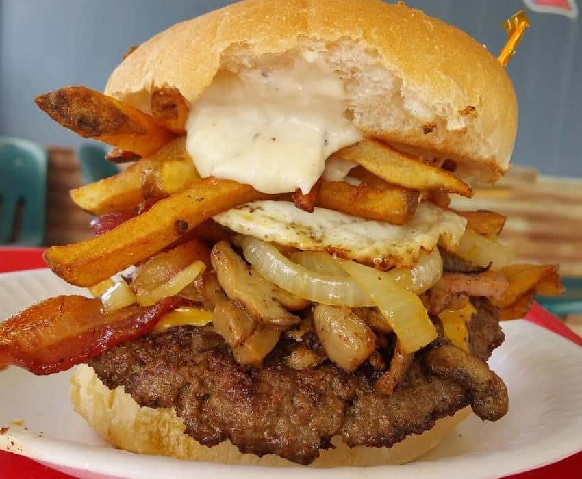 Hubcap Grill Rolls Into Pearland