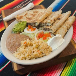 Cocina Morales quesadilla plate