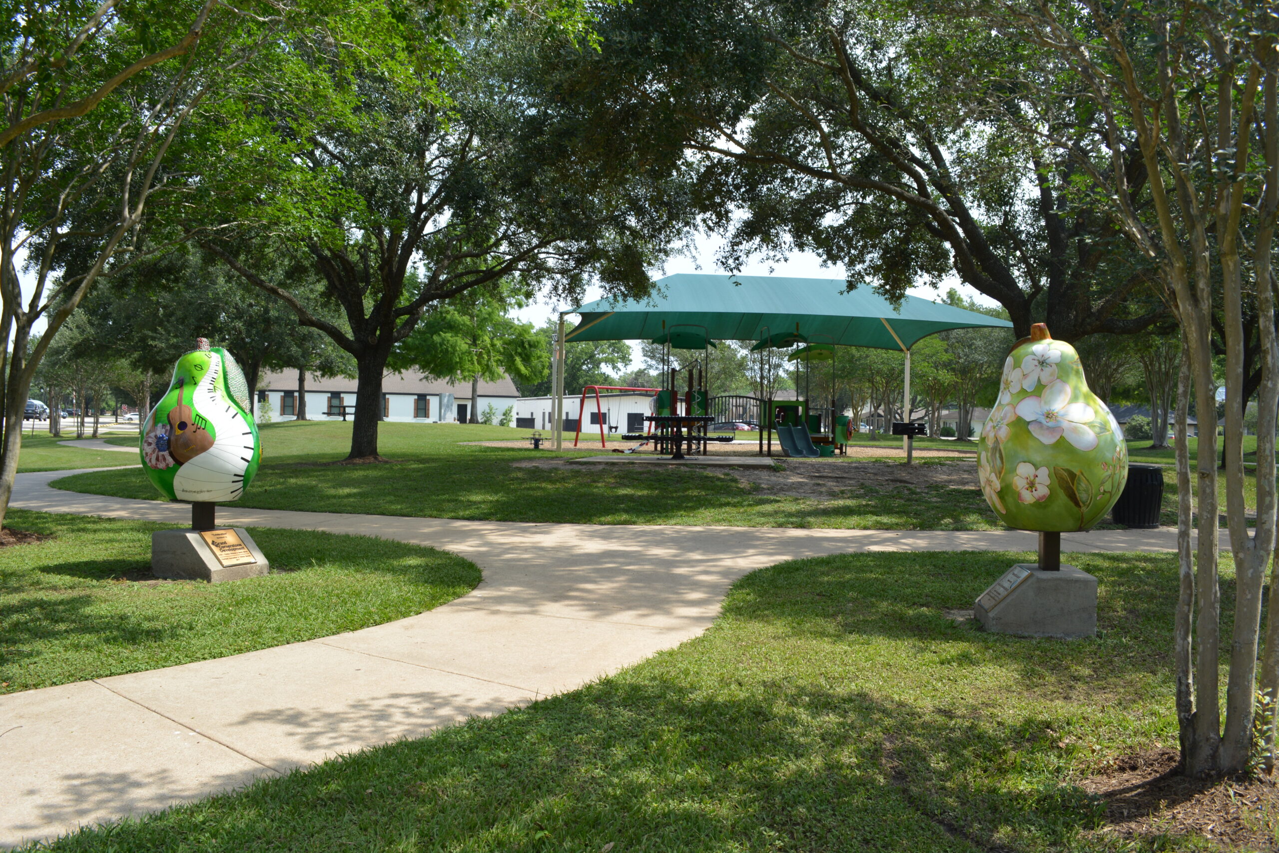Zychlinski Park PearScape Sculptures